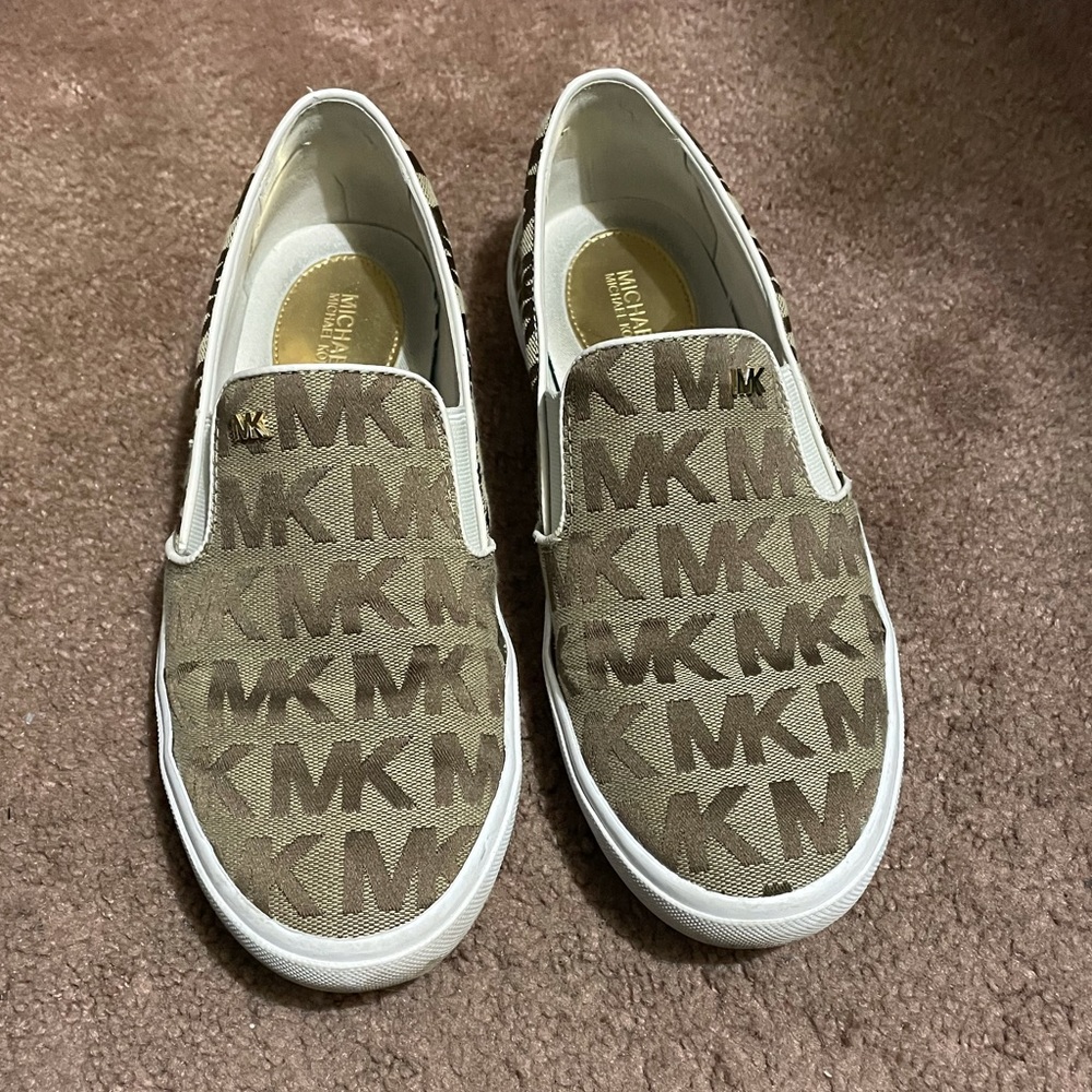 Michael Kors MK Signature Slip-on Sneaker